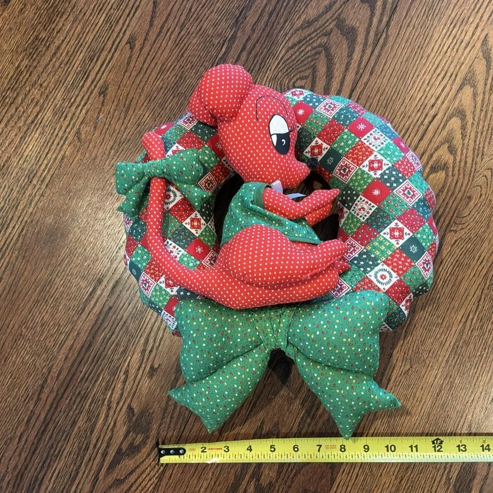 Vintage Handmade CHRISTMAS MOUSE Wreath KITSCHY‎ Fabric Stuffed Plush - EUC